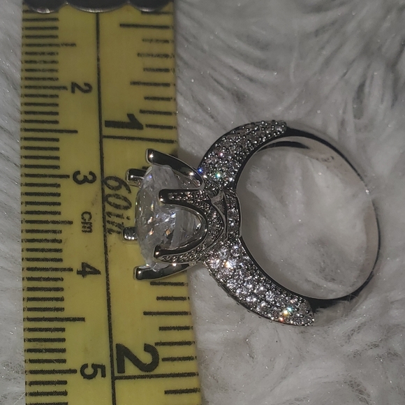 Diamond silver engagement ring size 7 - Picture 3 of 4